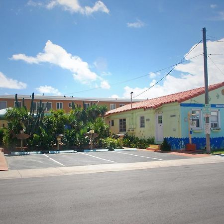 Angelfish Inn Hollywood Bagian luar foto