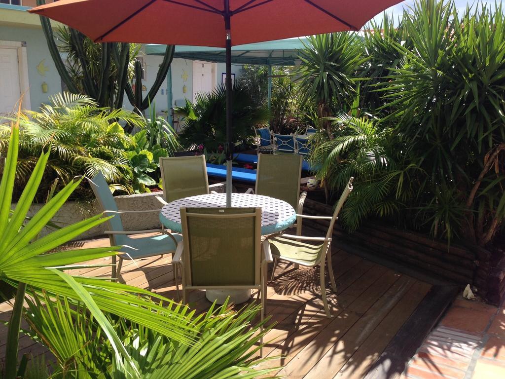 Angelfish Inn Hollywood Bagian luar foto