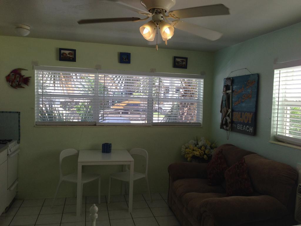 Angelfish Inn Hollywood Ruang foto