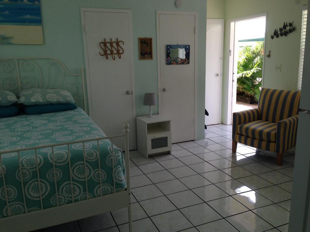 Angelfish Inn Hollywood Ruang foto