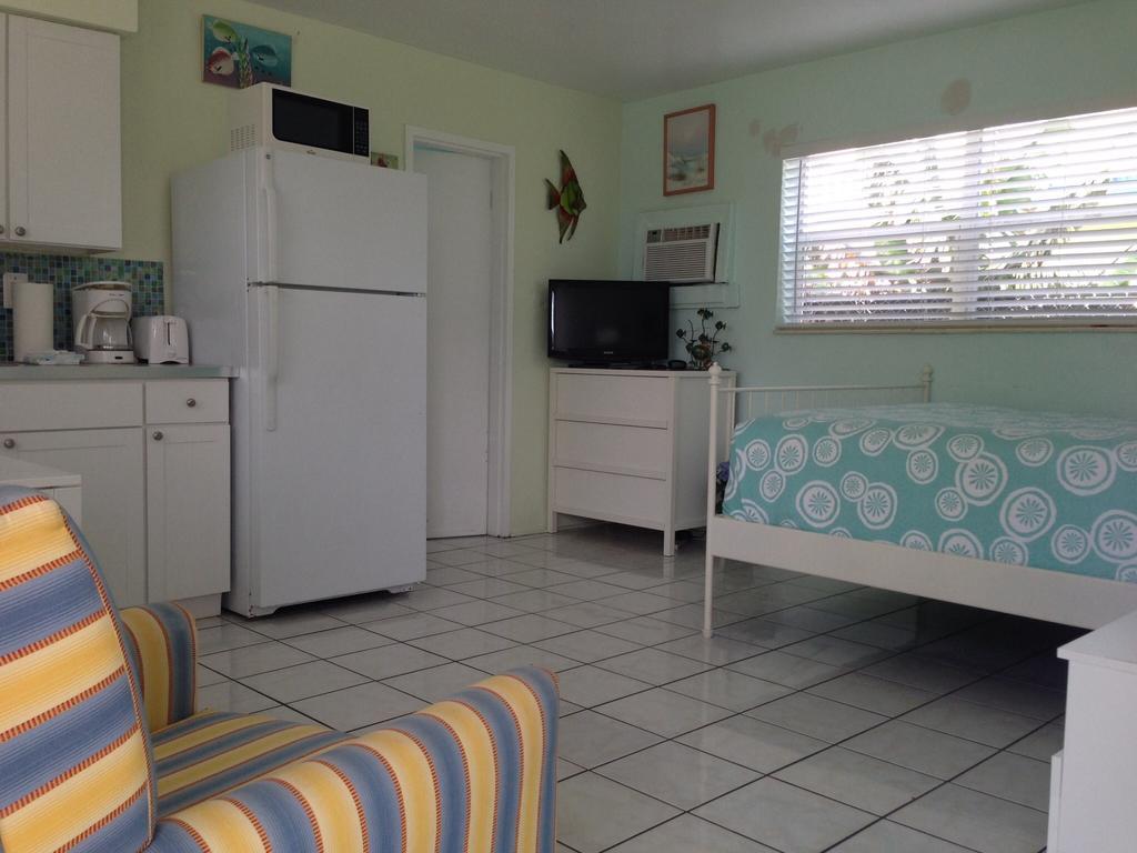 Angelfish Inn Hollywood Ruang foto