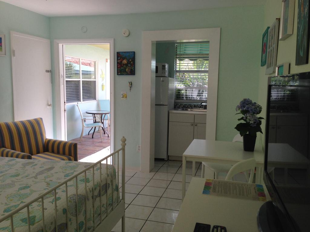 Angelfish Inn Hollywood Ruang foto