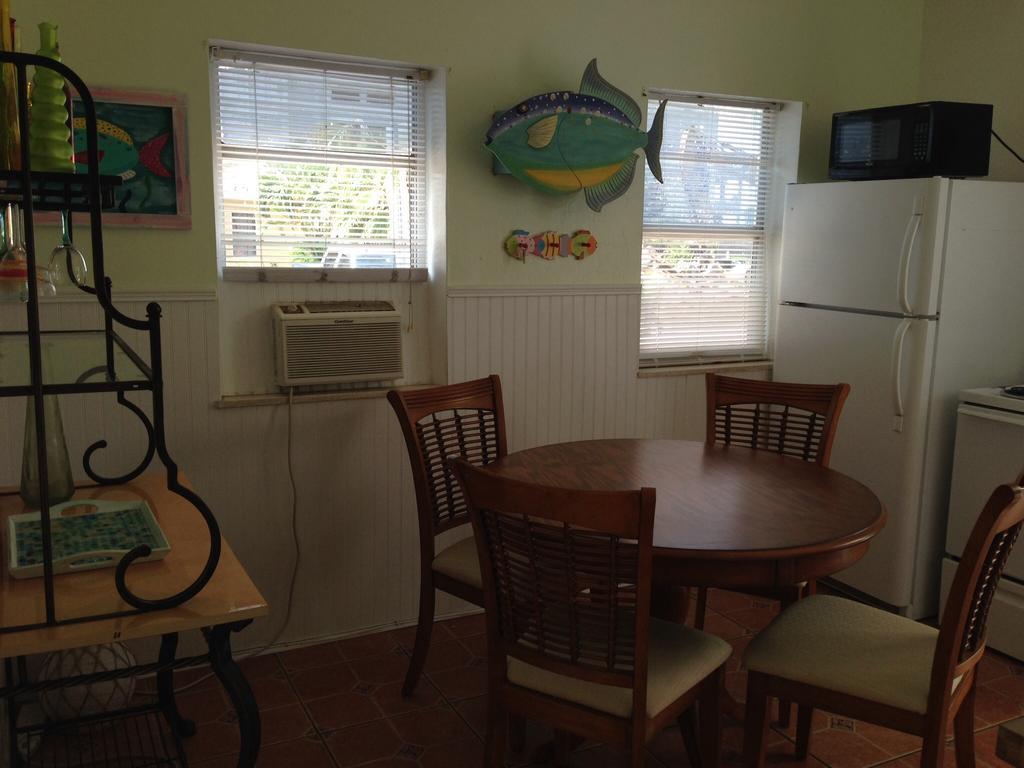 Angelfish Inn Hollywood Ruang foto